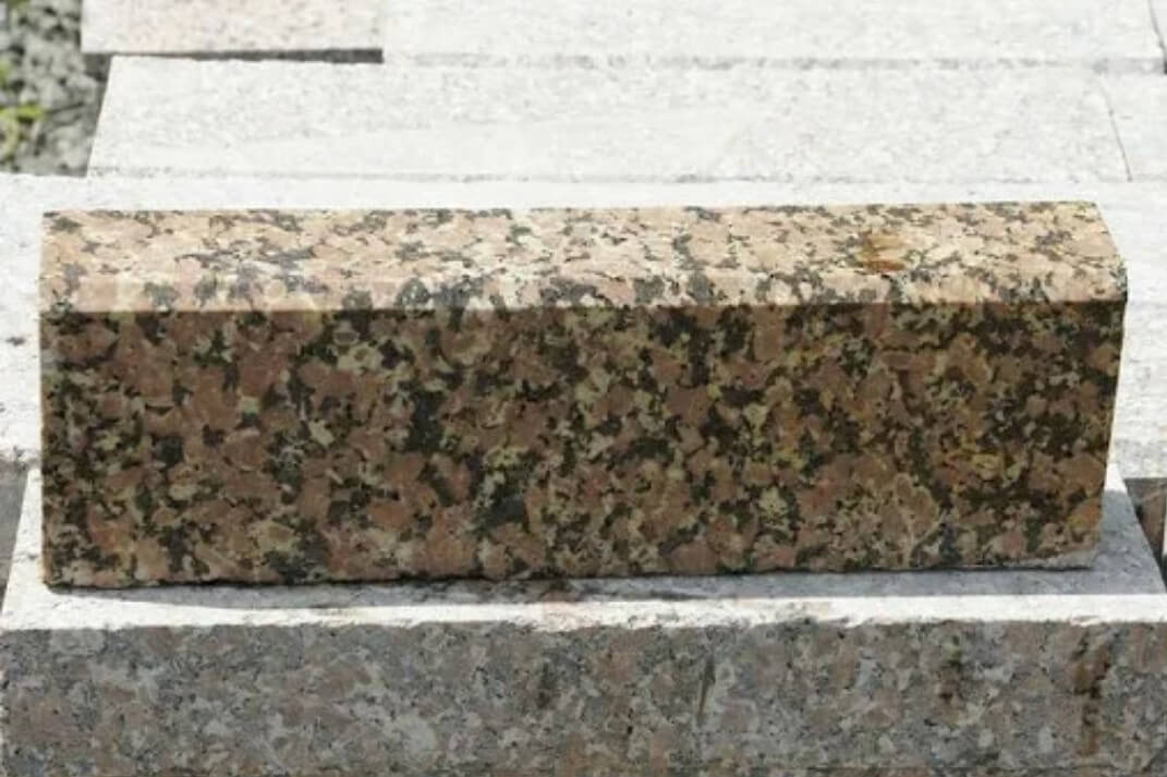 Купить Гранитные бордюры ГП 2 Западно-Султаевское в Москве